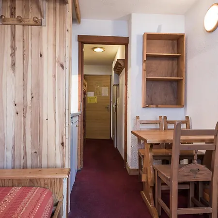 Apartment Avec Balcon Au Pied Des Pistes Et Des Commerces A Val Claret - Fr-1-502-454 Tignes